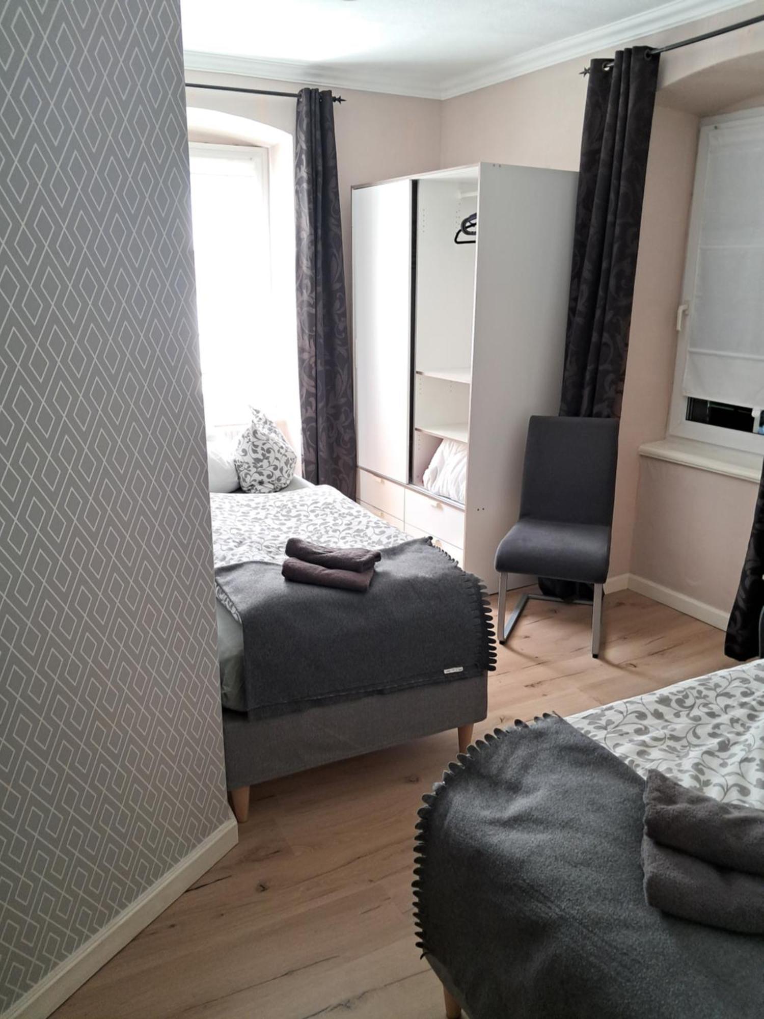 Hinterer 2&5 Bedrooms *