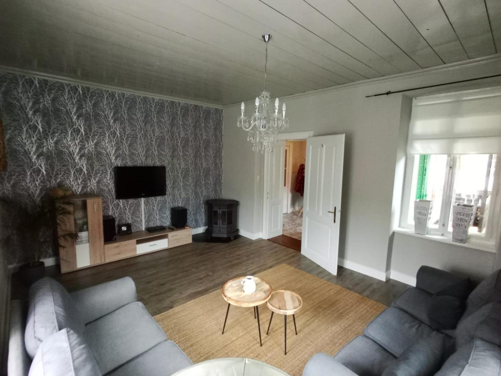 Hinterer 2&5 Bedrooms Apartment